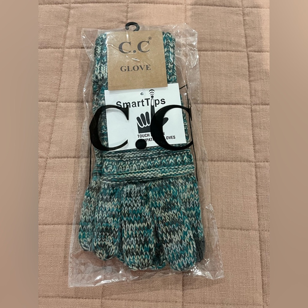 C.C Hunter Green, Teal and White Knit Gloves